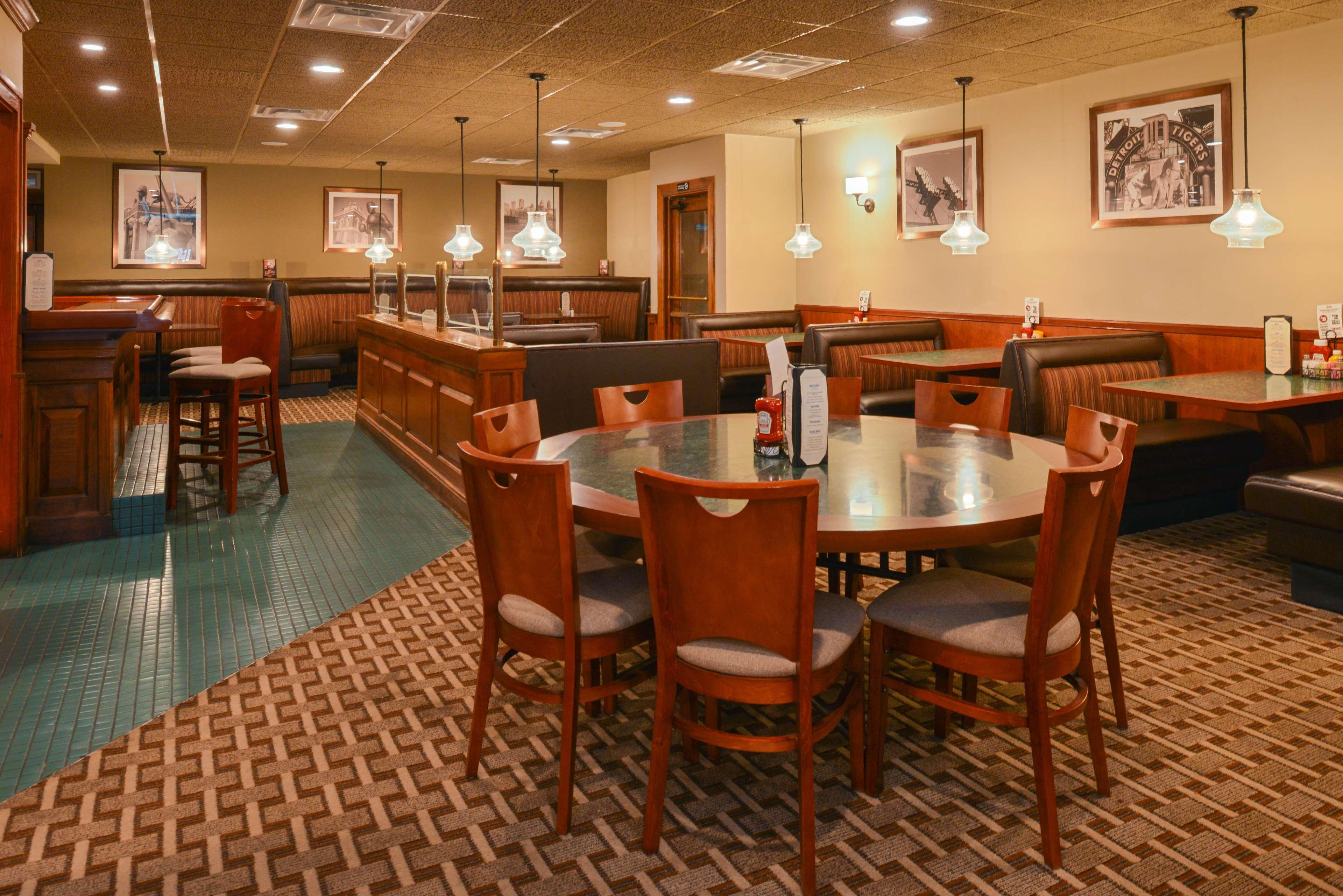 Best Western Greenfield Inn Allen Park Exterior photo